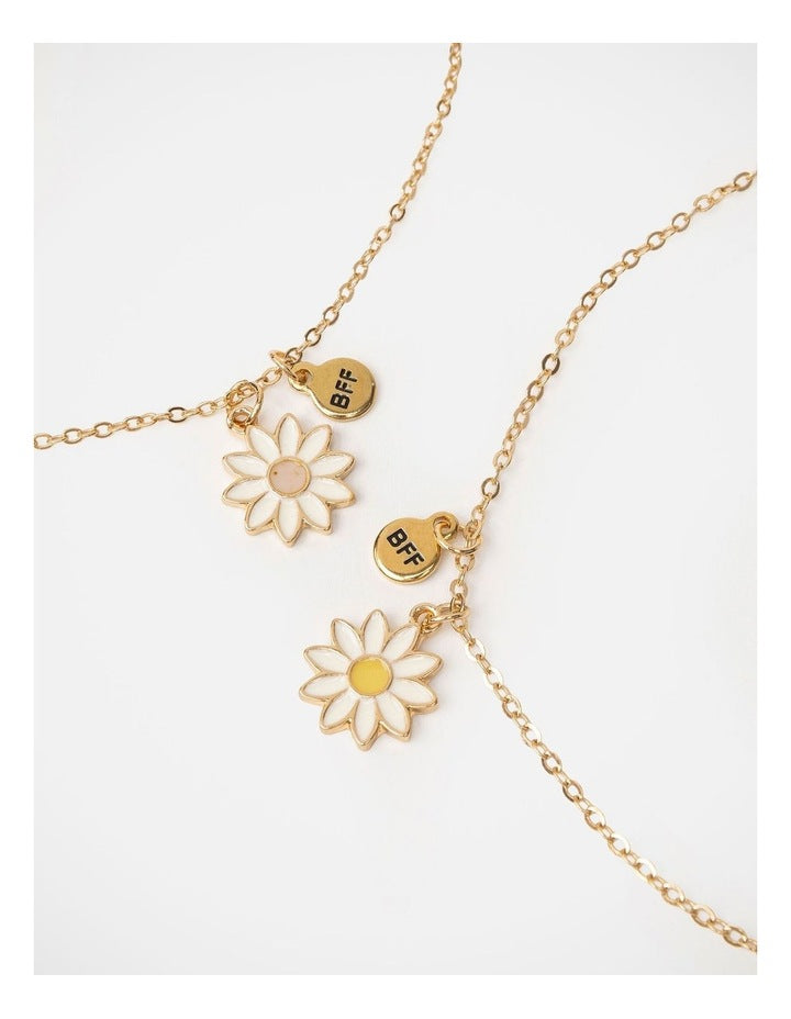 Wishes Best Friends Daisy Necklace Set