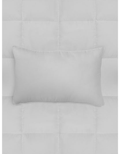 Luxurious Cloud Soft Standard Medium Support Gusseted Pillow White