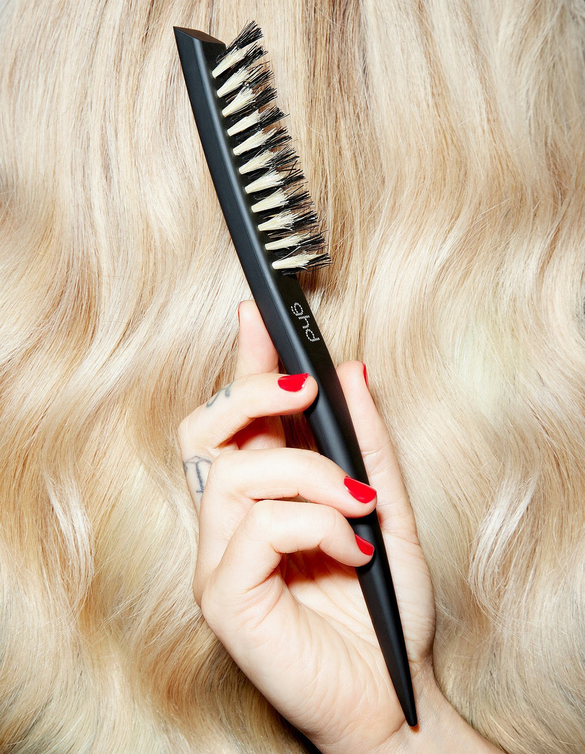The Final Touch - Narrow Dressing Slick Hairbrush