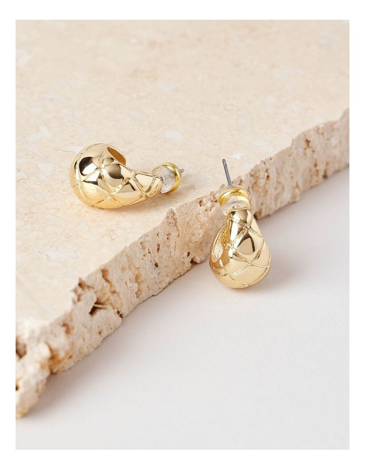 Small Drop Earring in Gold