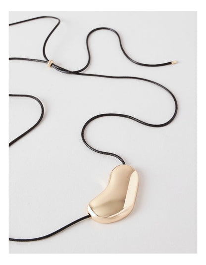 Textured Pendant in Gold
