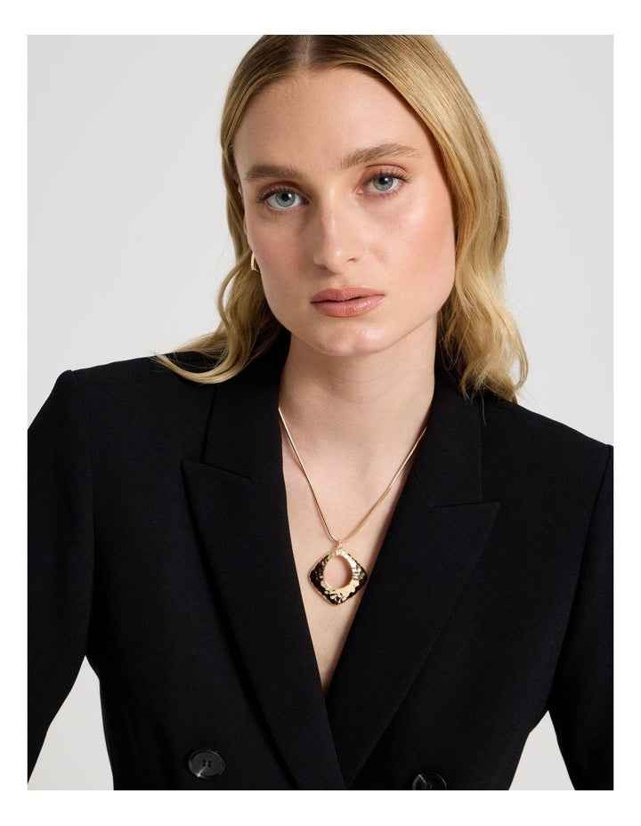 Hammered Pendant in Gold