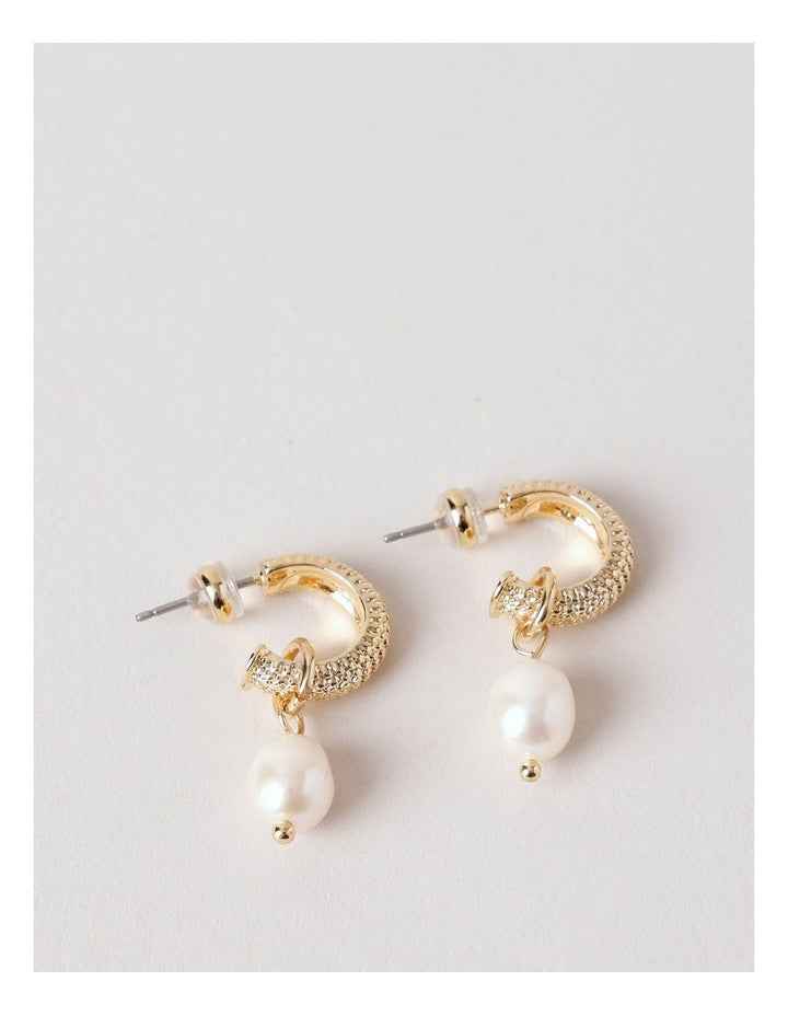 Textured Pearl Hoops in Gold