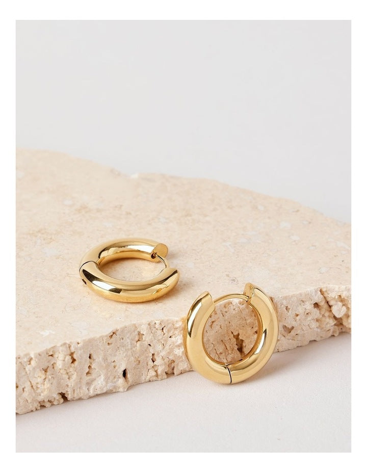 Small Hoop in Gold