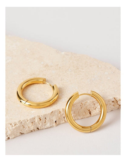 Large Hoop in Gold