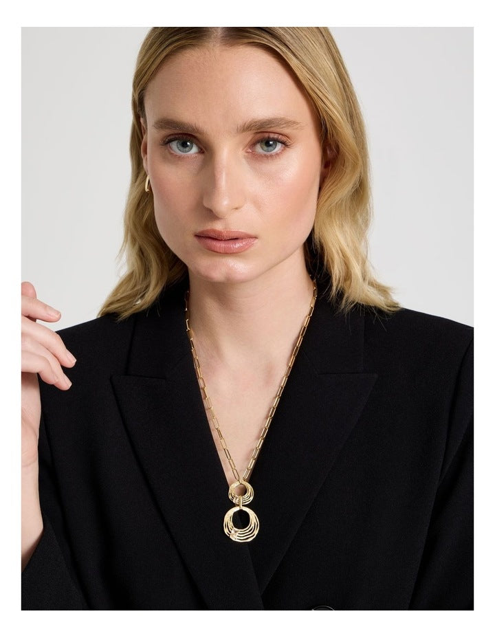 Hammered Diamante Pendant in Gold