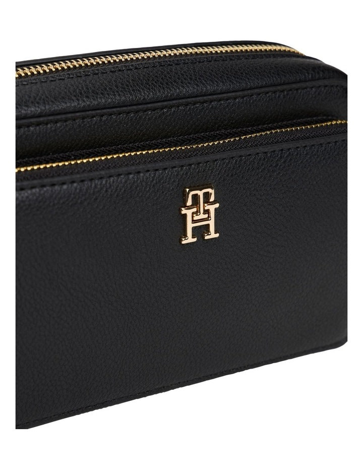Icon Camera Crossbody Bag in Black