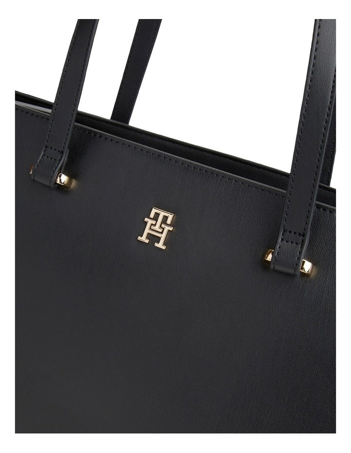 Solid Tote Bag in Black