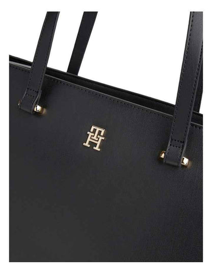Solid Tote Bag in Black