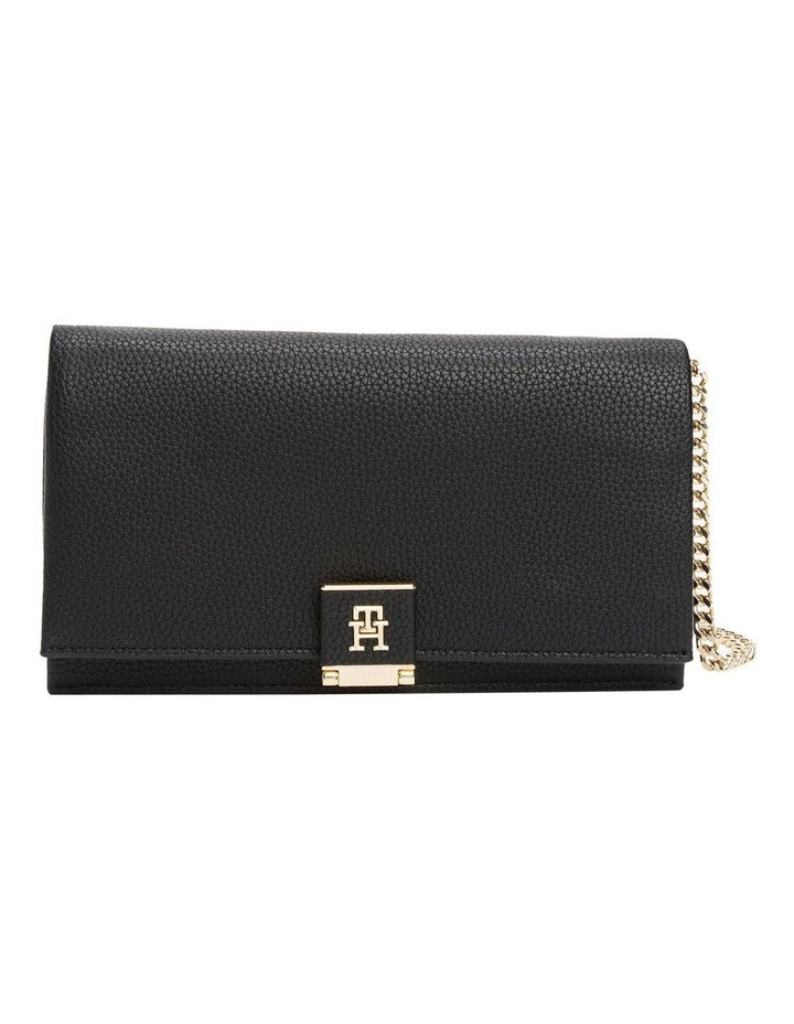 Her Chain Crossover Crossbody Bag in Black
