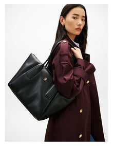 Essential Tote Bag in Black