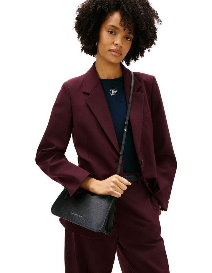 Modern Crossbody Bag in Black