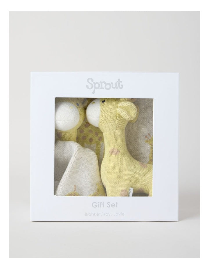 Newborn Giraffe Gift Box in Lemon
