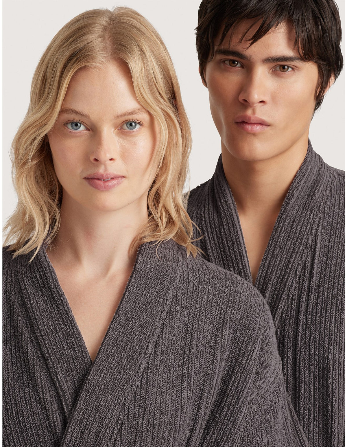 LIVING TEXTURES ROBE SMALL/MEDIUM IN GRANITE