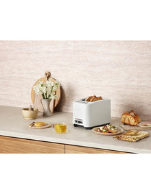 BTA825SST the Smart Toast 2 Slice Toaster Sea Salt