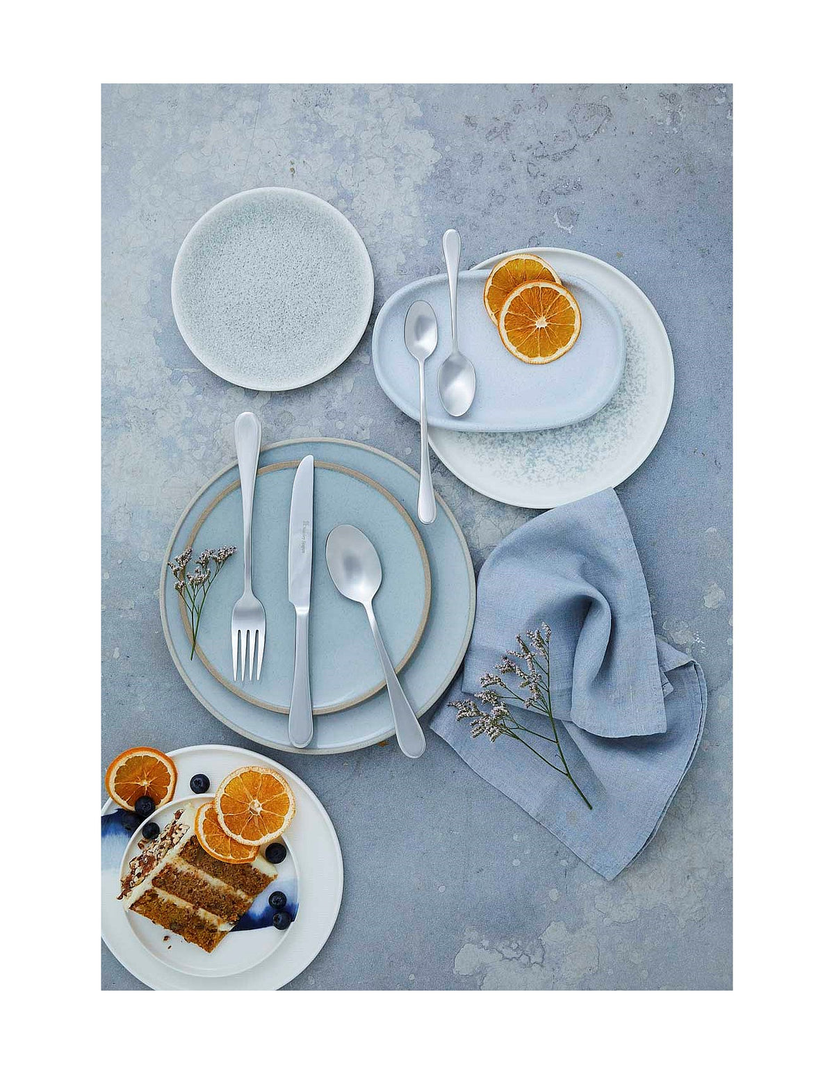 Helmsley 30 Piece Cutlery Set with bonus 6 Soda Spoons