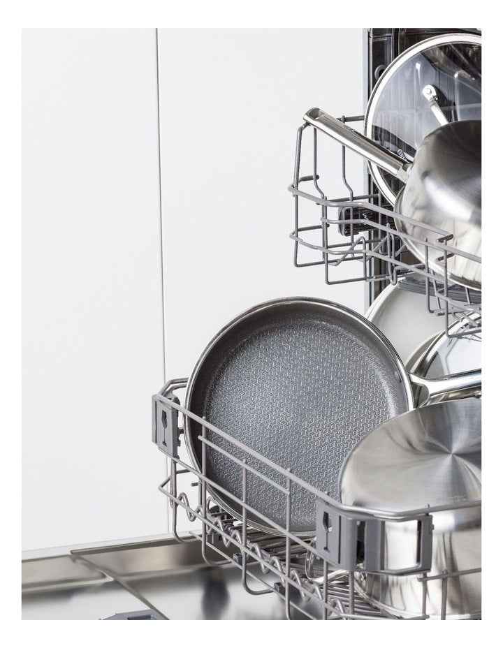 APEX Covered Saucepan 18cm/2.01L PFAS-free ceramic non-stick