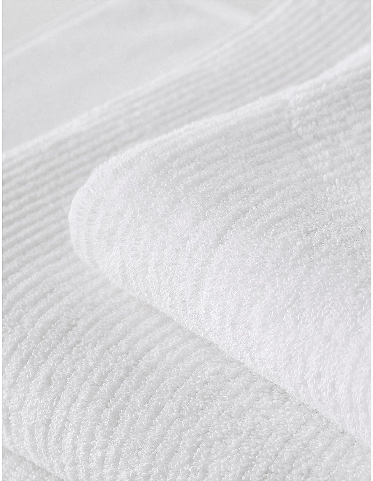 LIVING TEXTURES BATH SHEET IN WHITE