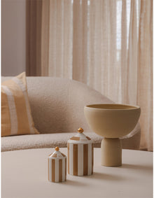 Patchouli, Pear & Oud Large Ceramic Candle 360g
