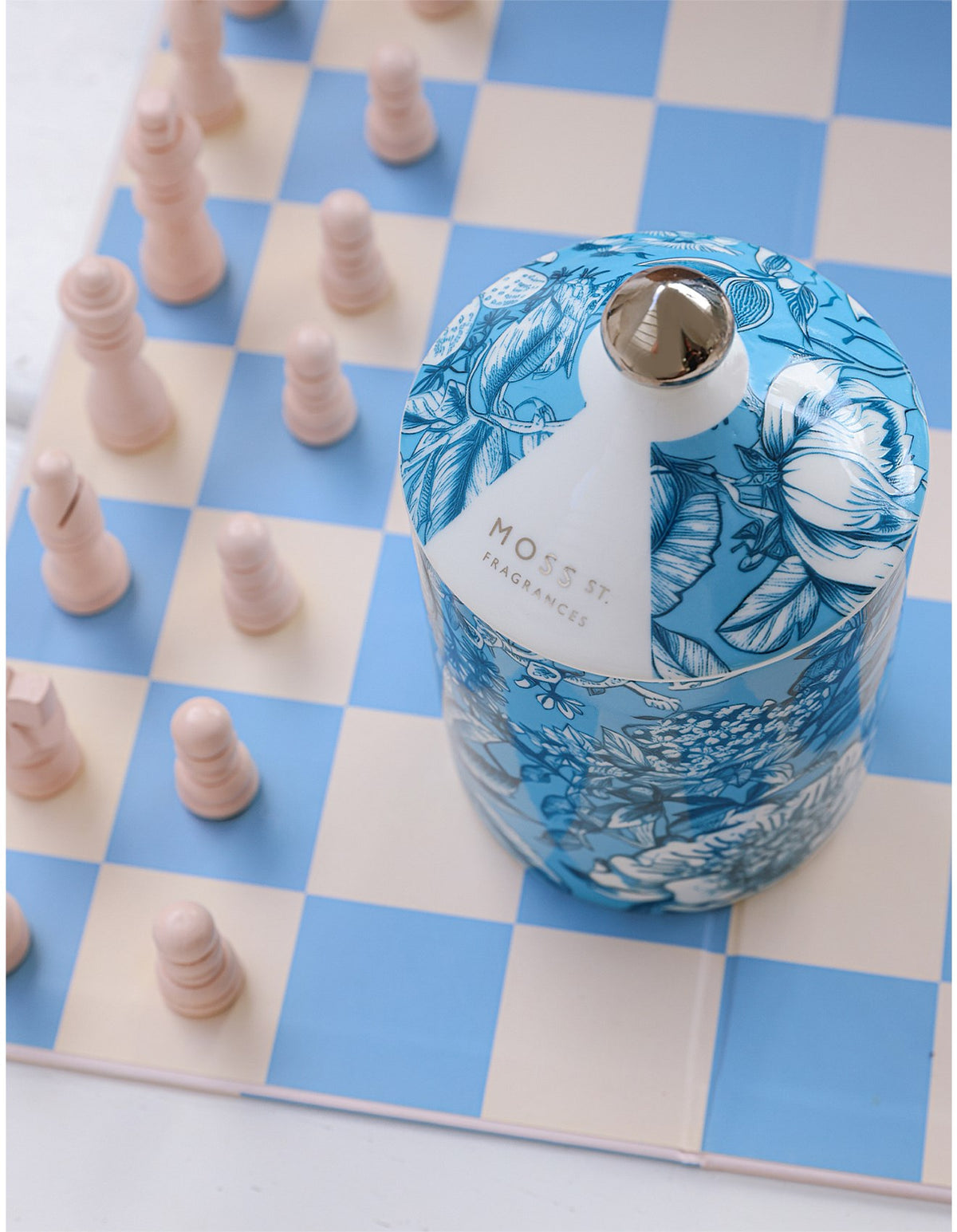 Sea Spray & Waterlily Large Ceramic Candle 360g