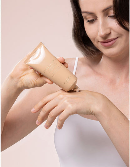 CRÈME CARAMEL NOURISHING HAND CREAM 90mL