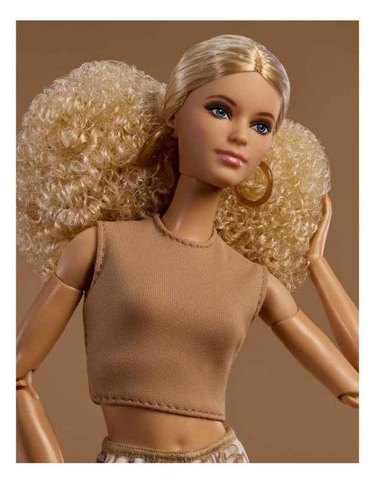 Basics Model 07 Doll