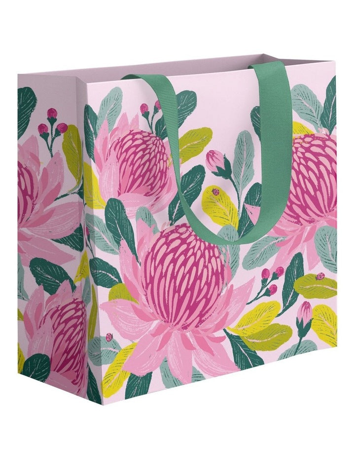 Medium Gift Bag in Pink