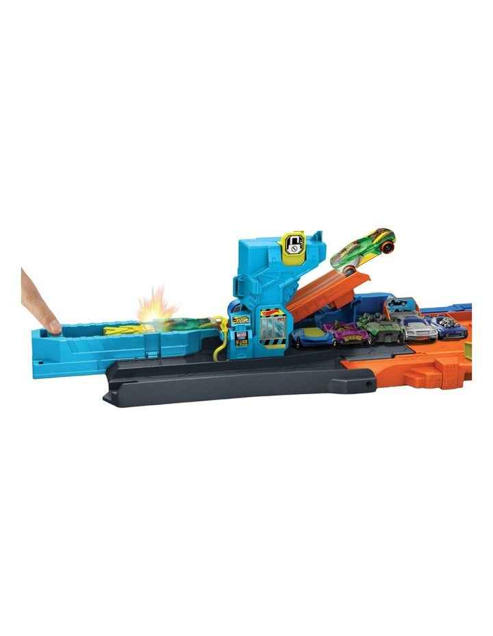 City Transforming Stunt Garage Playset