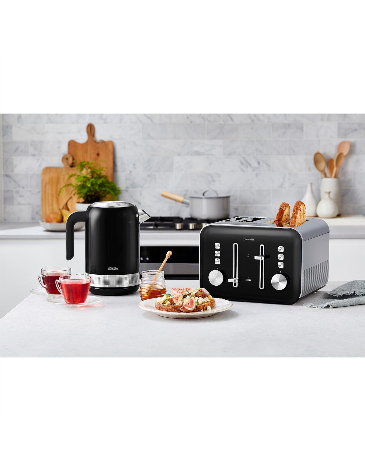 TAP4004BK Simply Shine 4 Slice Toaster Black
