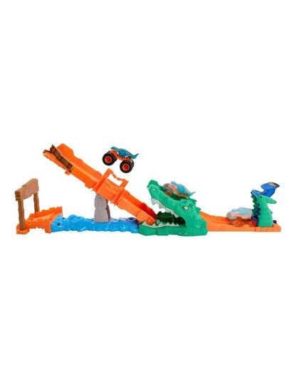 Monster Trucks Crocodile Crash Challenge Playset