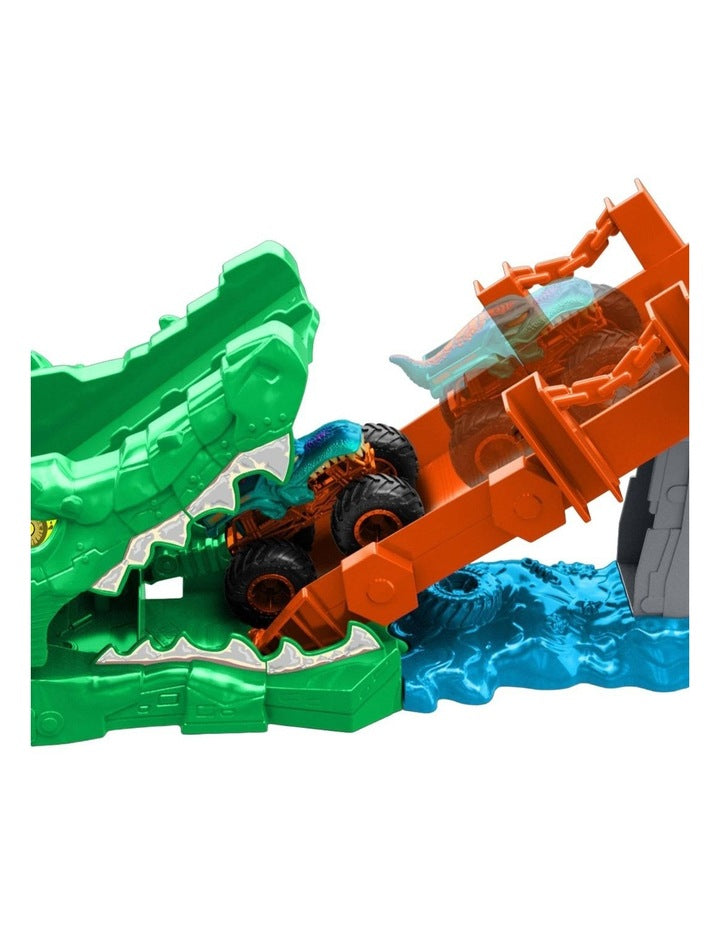 Monster Trucks Crocodile Crash Challenge Playset