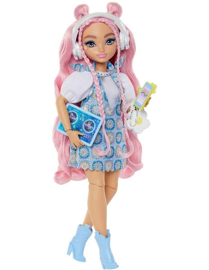 Dream Besties Daisy Jean Fashion Doll And Accessories