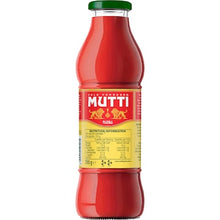 Mutti Passata Tomato Puree With Basil 700g