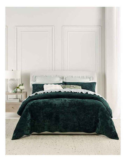 Remi Quilted Velvet Quilt Cover Set in Forest