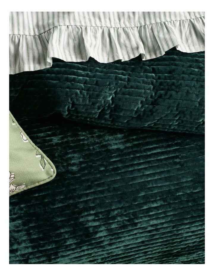 Remi Quilted Velvet Quilt Cover Set in Forest