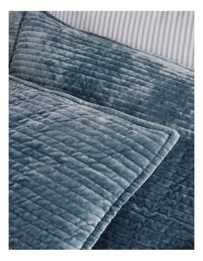 Remi Quilted Velvet Quilt Cover Set in Blue