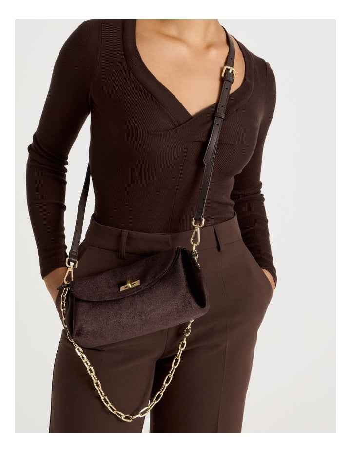 Bella Shoulder Bag in Chocolate