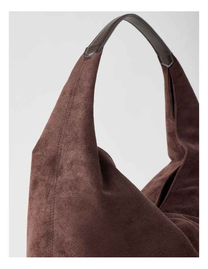 Britney Shoulder Bag in Chocolate
