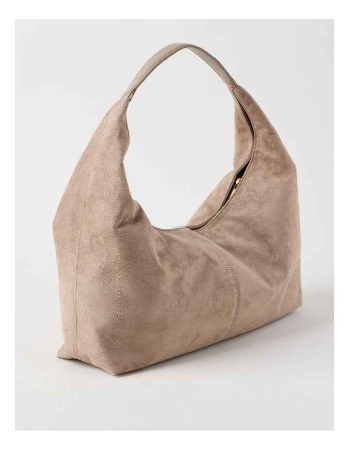 Britney Shoulder Bag in Mocha