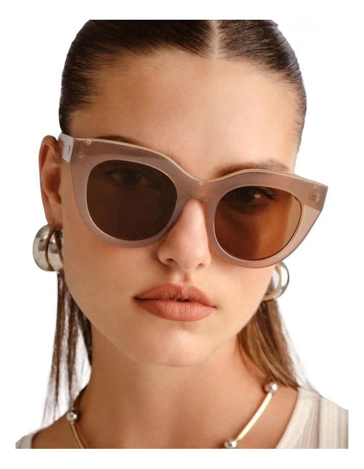 Air Heart Sunglasses in Mink