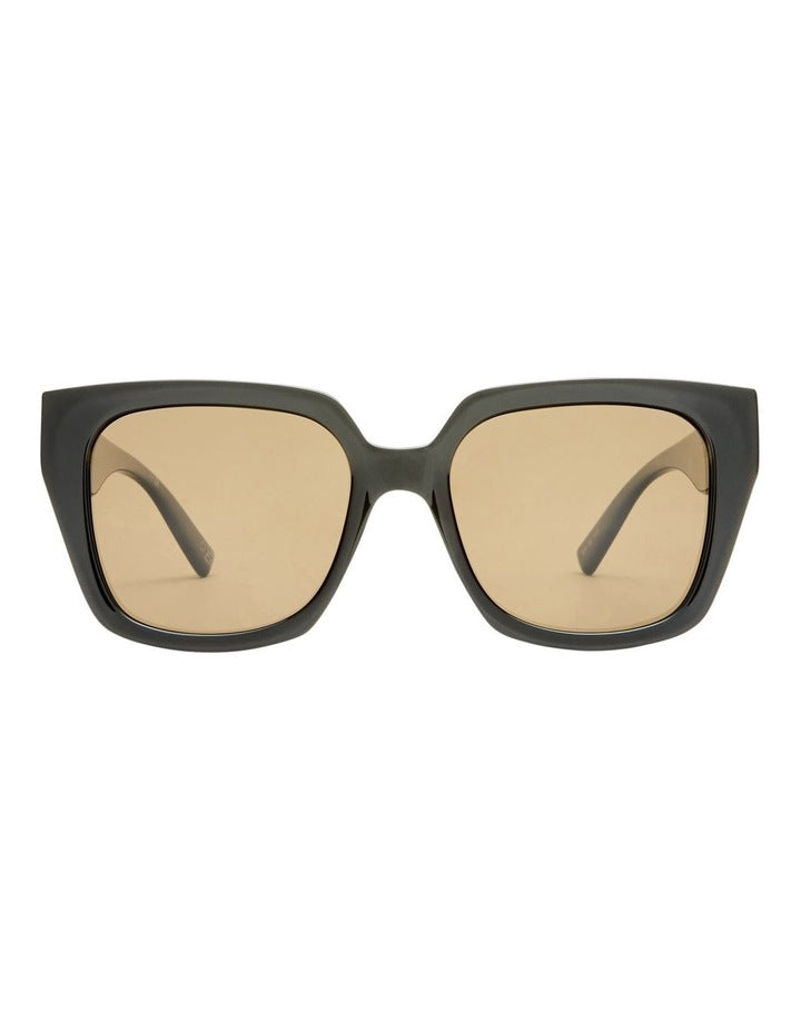 The Illusion Sunglasses in Black