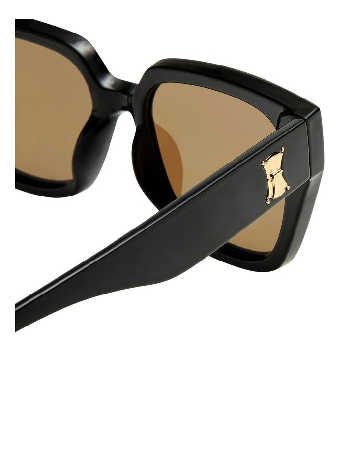 The Illusion Sunglasses in Black
