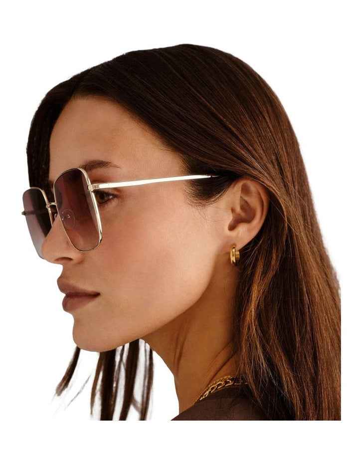 The Cherished Sunglasses in Gold