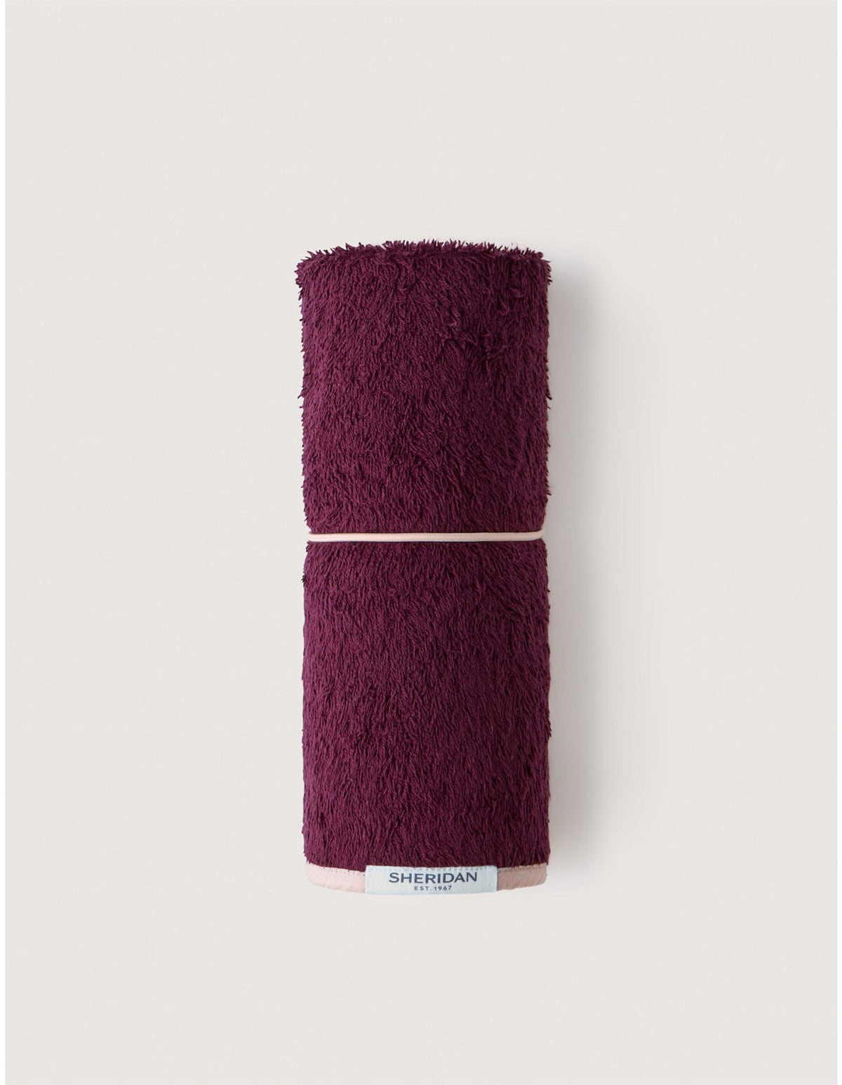 EVERYWAY SMALL GYM TOWEL IN DARK CHERRY