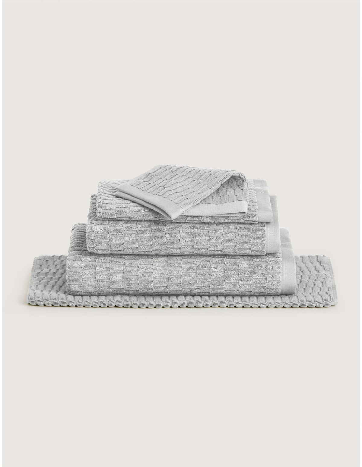 HARRISON BATH MAT IN GREYSTONE