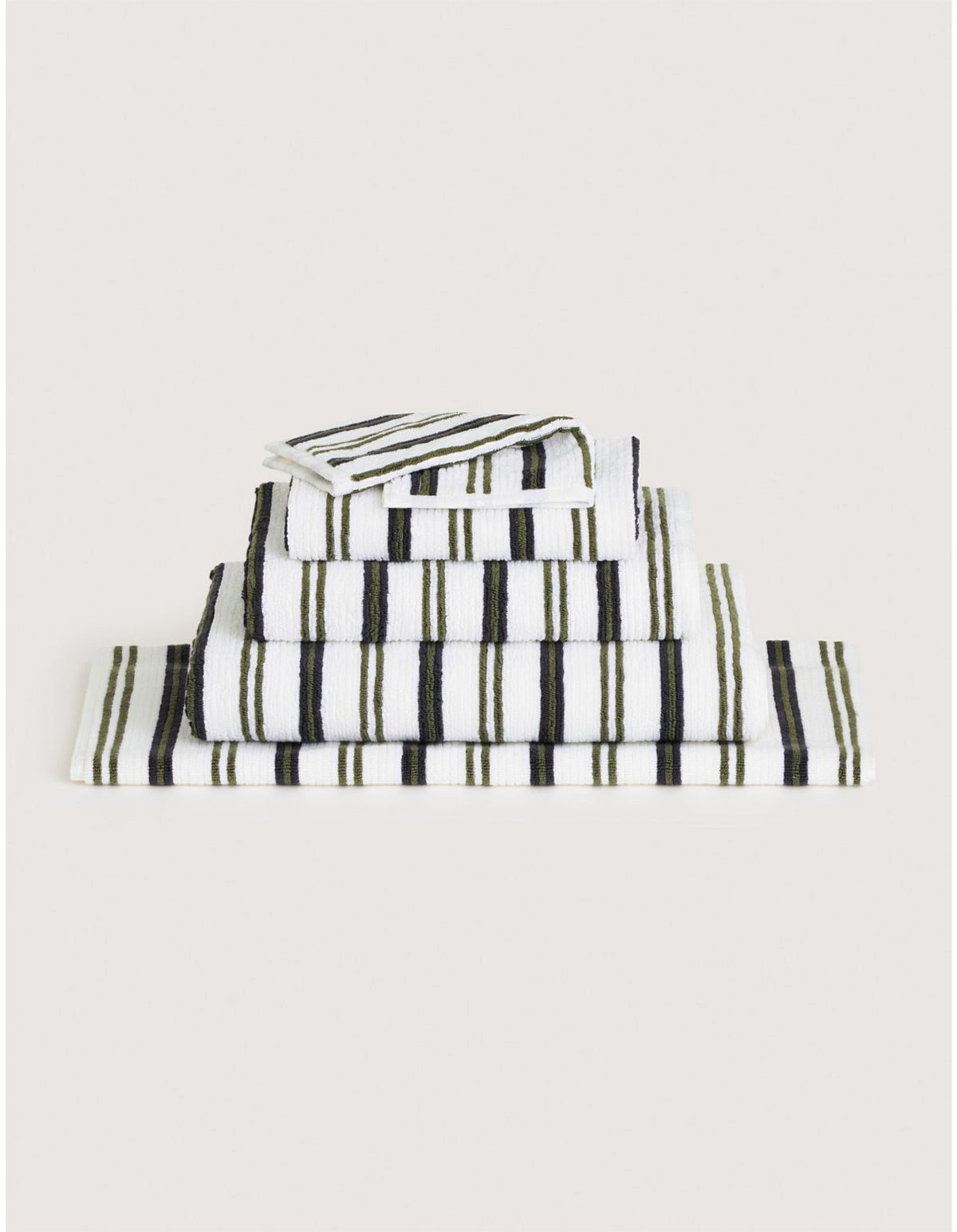 LIVING TEXTURES STRIPE BATH MAT IN JUNGLE