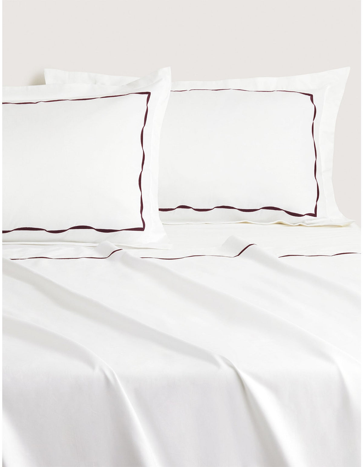 BELGRAVE FLAT SHEET KING IN DARK CHERRY