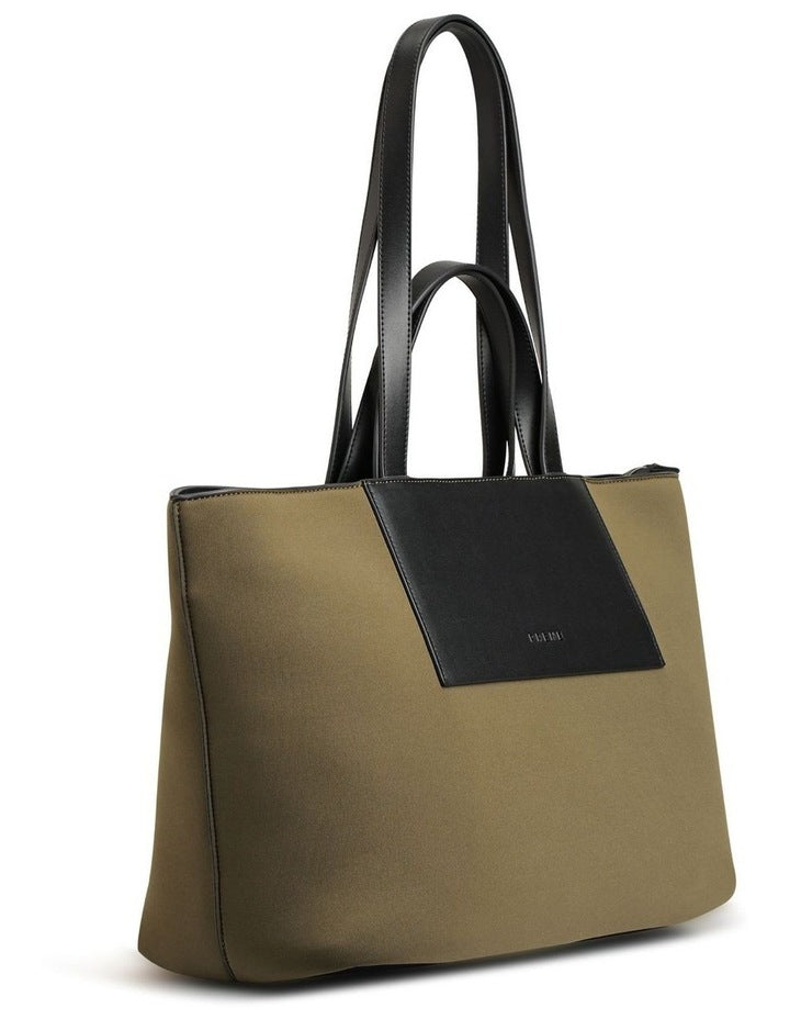 The Blake Tote Bag in Moss