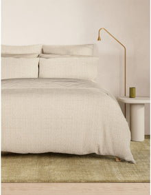 TEXTURES DAPPLED WEAVE KING QUILT COVER SET IN ALABASTER