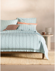 ABBOTSON STRIPE KING QUILT COVER IN ICE